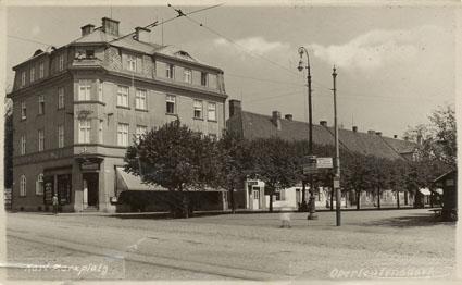 Litvínov náměstí míru r.1938,  dnes tu stojí budova České pošty
